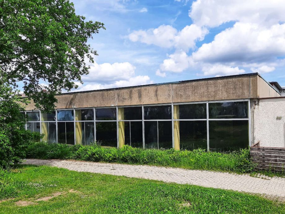 Hallenbad Gräfenberg von außen