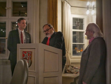 Hans Peter Reck hält Laudatio für Manfred Schwab